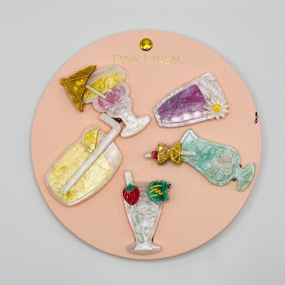 🚨3 for $15🚨 PINK LINEN - Cocktail Themed Hair Clips - Picture 2 of 4